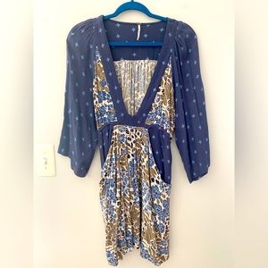 Free People Blue Floral Print Deep V Bohemian Wide Sleeve Mini Dress